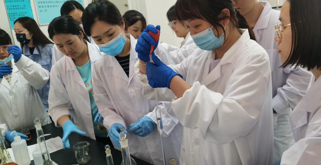 谈球吧体育官网入口